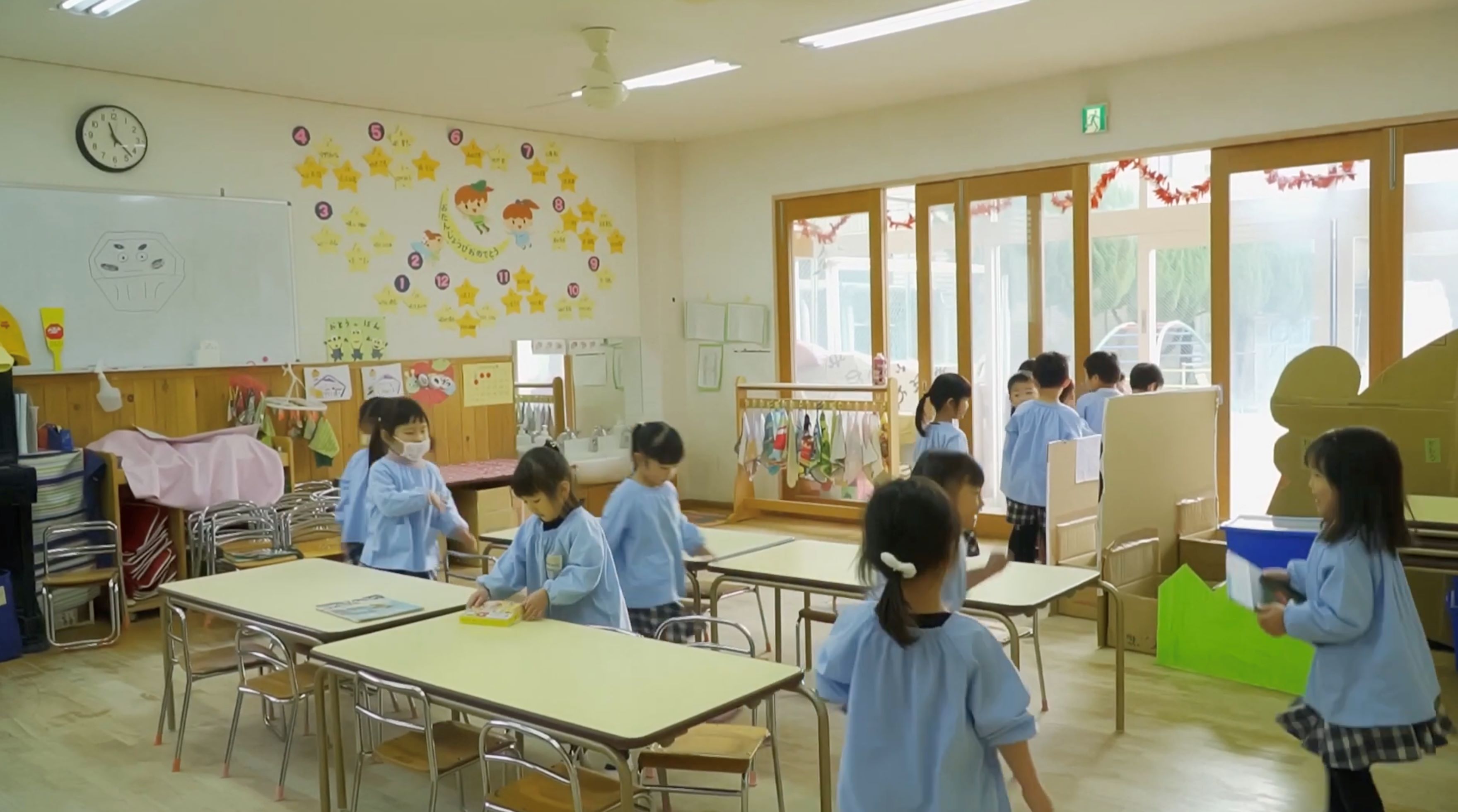 鹿浜愛育幼稚園 制服、カバン - 東京都の子供用品